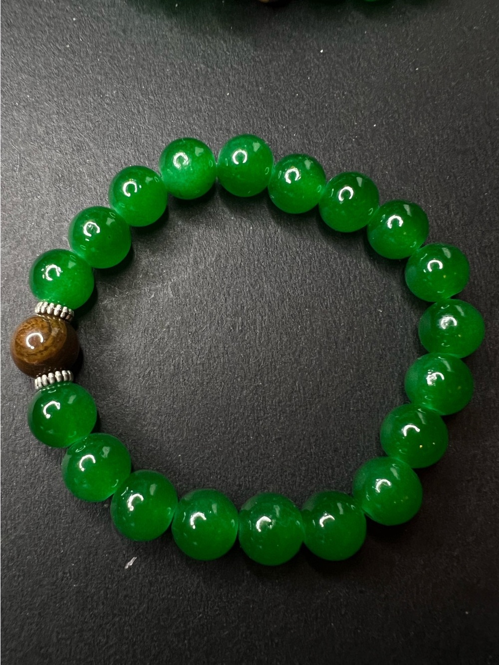 Tiger Eyes and Green Glass Beaded Stretchy Bracelet NWOT